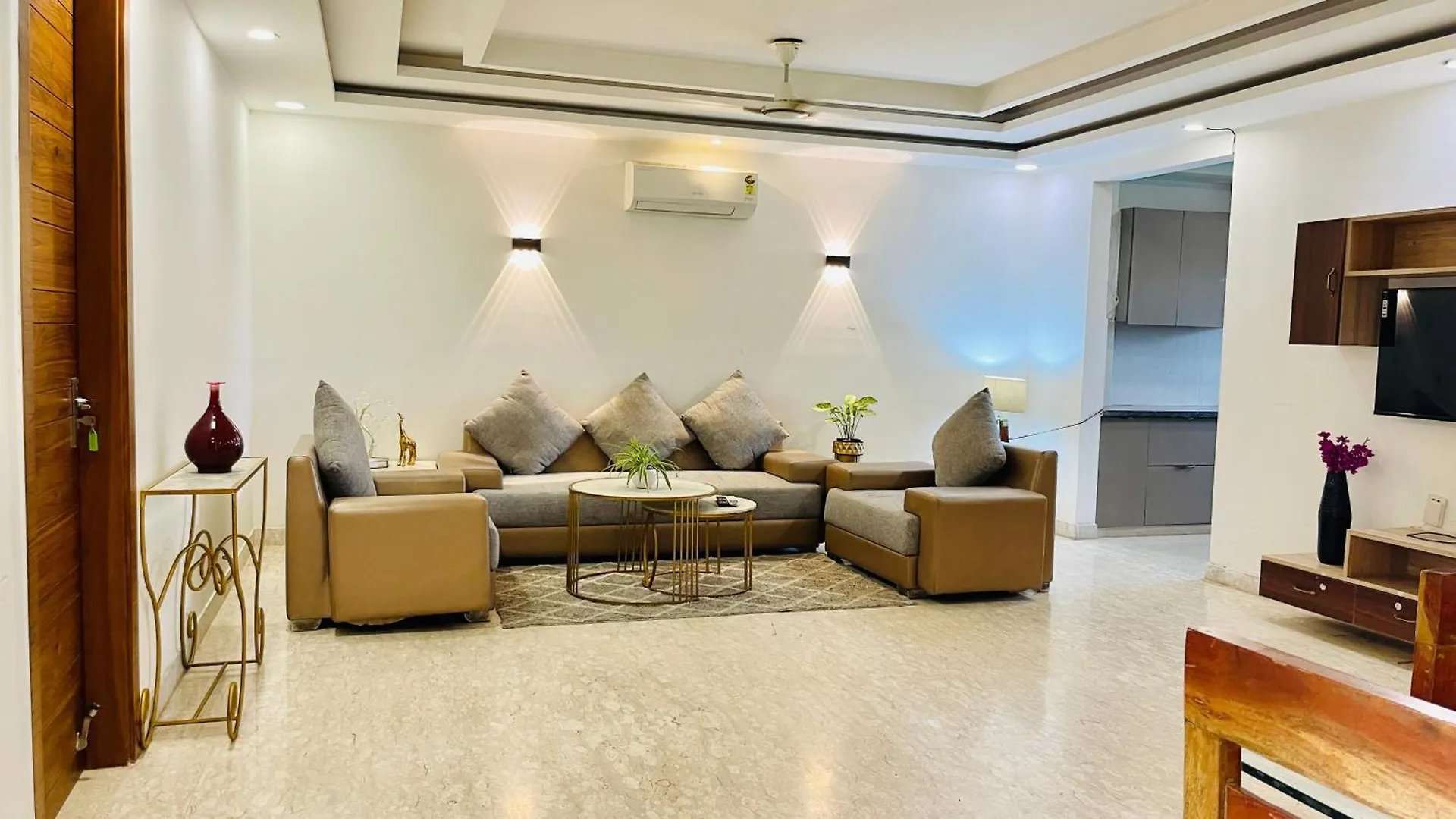 Bedchambers Serviced Apartments, Ardee City Gurgaon 0*,