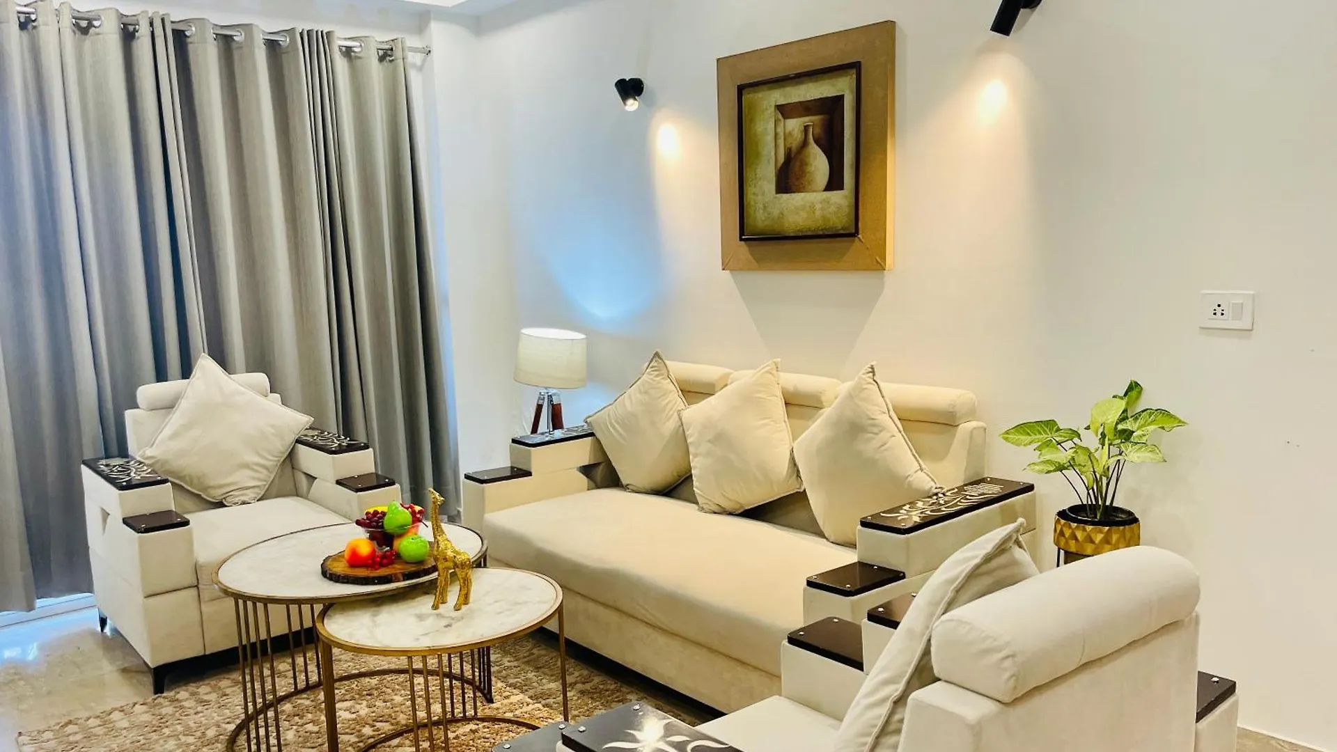 Bedchambers Serviced Apartments, Ardee City Gurgaon Hindistan